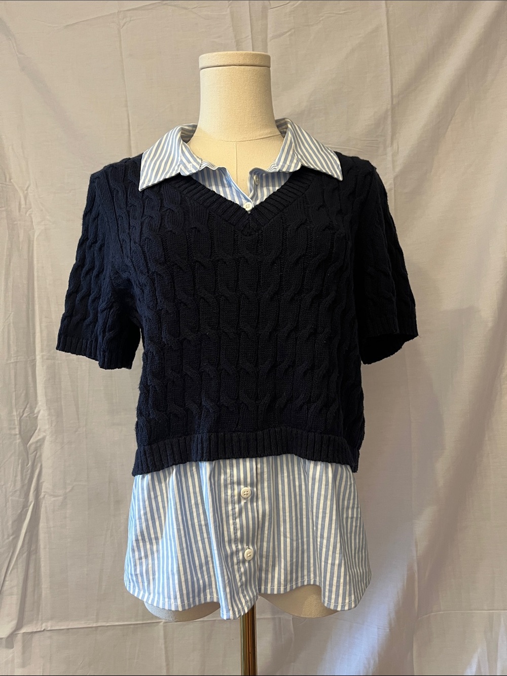 Navy Cable-Knit V-Neck Short-Sleeve Sweater
